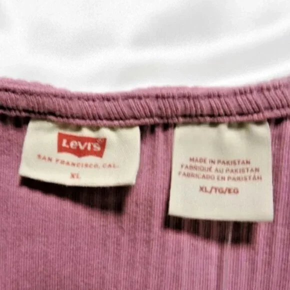 Levi’s Women’s Size XL Ribbed Button Front Top Pink Cropped Shirt NEW NWT - Picture 5 of 6
